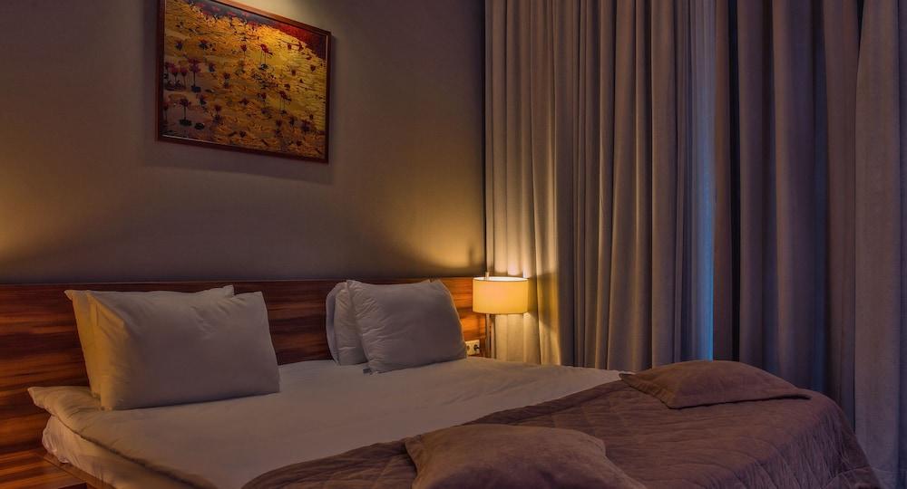 Avenue Hotel บากู ภายนอก รูปภาพ